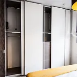 Krajowej Apartment